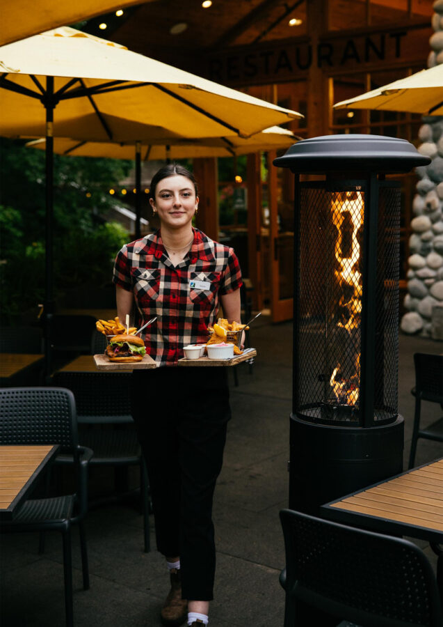 Cliff House Restaurant Capilano Suspension Bridge Park   CliffHouse TwoTile Dining 02 637x900 